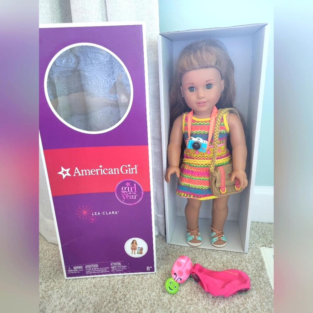 American Girl Lea Clark - Picture 1 of 6